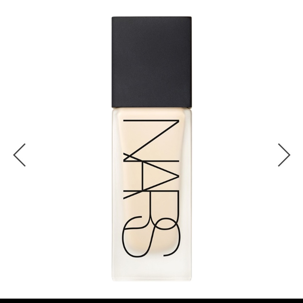 NARS NATURAL RADIANT LONGWEAR FOUNDATION